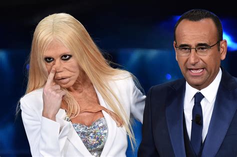 Sanremo 2016: Virginia Raffaele imita Donatella Versace (VIDEO)